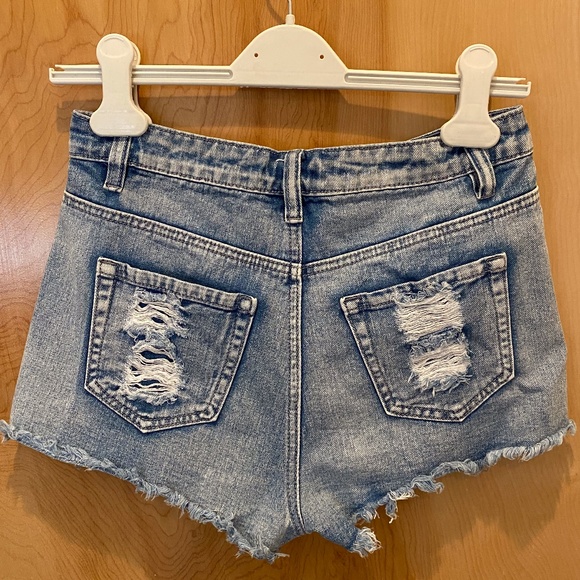 High-waisted distressed shorts size small - Picture 3 of 3